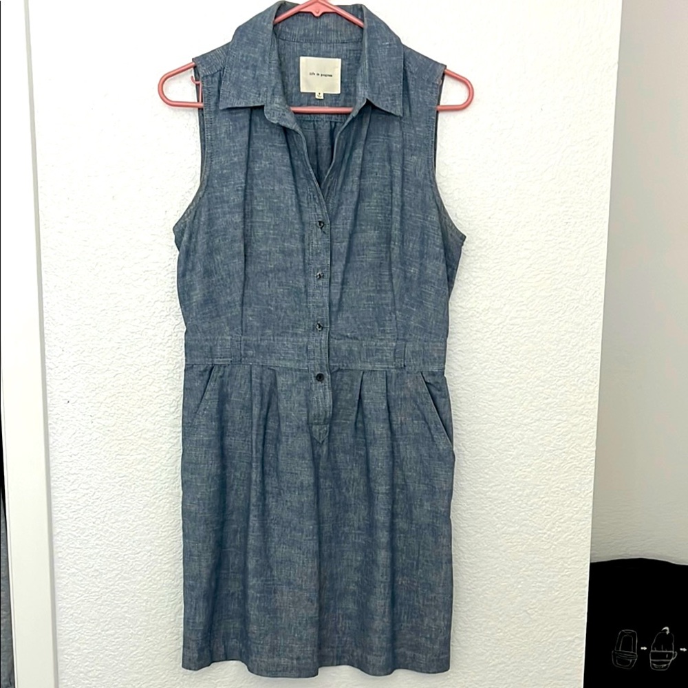 Life N Progress brand. Chambray Sleeveless Dress. Size M